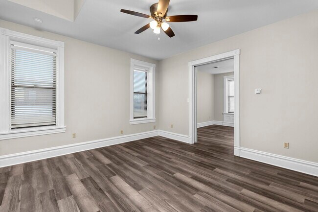 Foto del edificio - 1015 Ann Ave