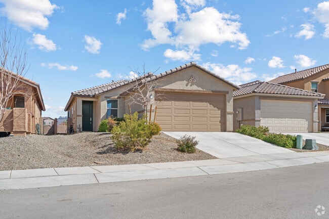 Building Photo - 12366 N Cervelli Ave