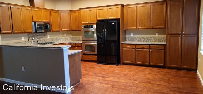 Building Photo - 3 br, 2 bath House - 1660 Flora Way