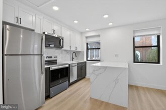 Building Photo - 712 N American St