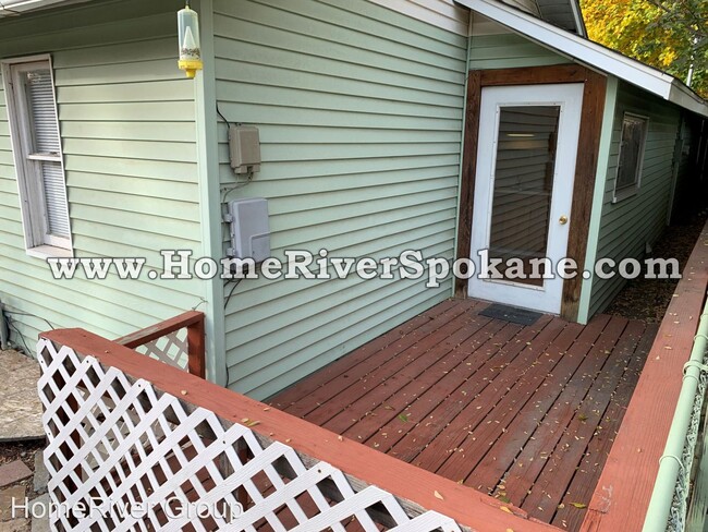 Building Photo - 2 br, 1 bath House - 3616 N. G St.