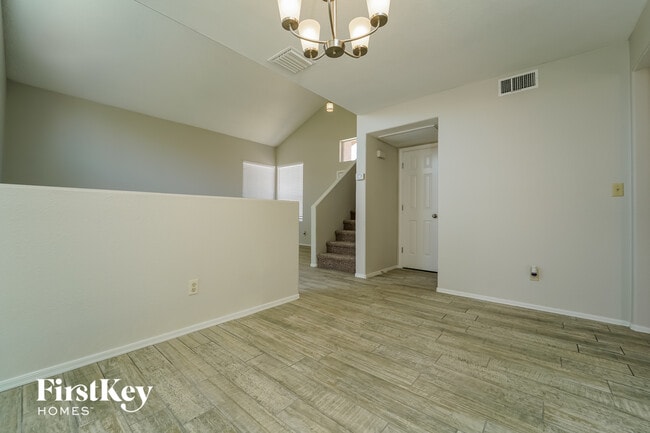 Building Photo - 3017 W Sun Ranch Trail