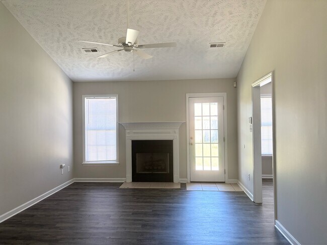 Building Photo - 3808 Raider Ct