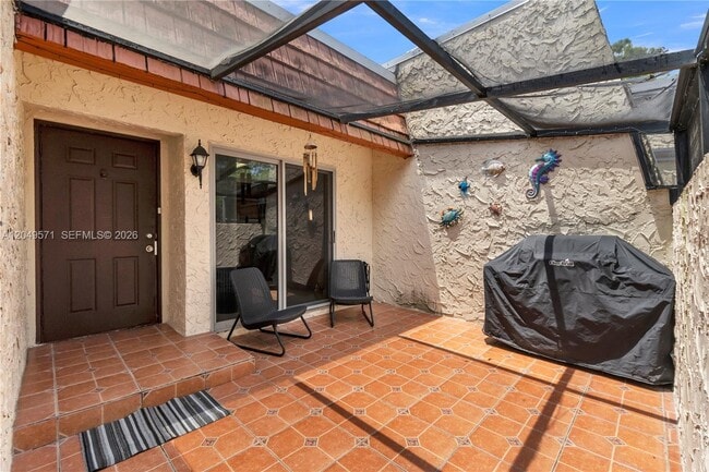 Building Photo - 9820 NW 65th Ct