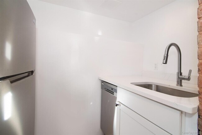 Foto del edificio - 9 N Buckhout St