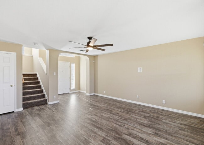 Building Photo - Freshly Updated 3 Bedroom Home on Large Corner Lot!