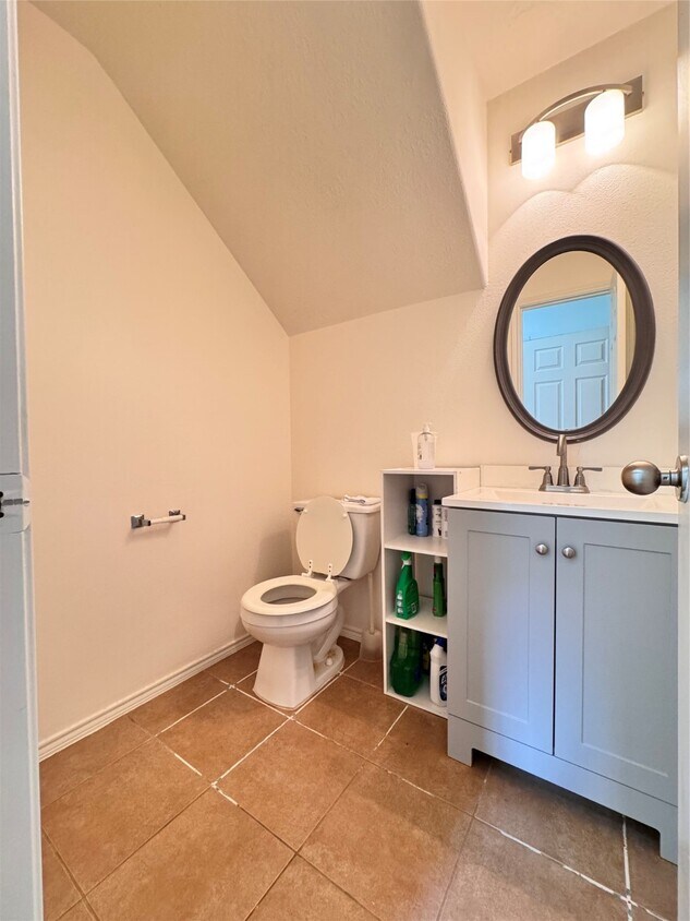 Foto principal - 9711 Beckwood Post Dr