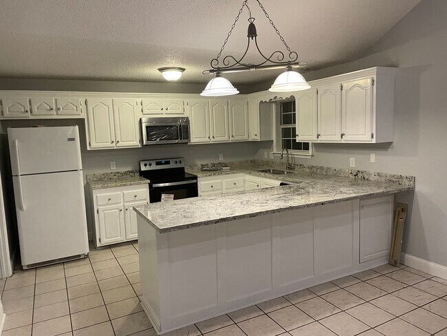Building Photo - 1545 Barracuda Dr