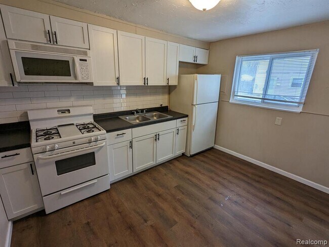 Foto del edificio - 32055 Cheboygan Ct
