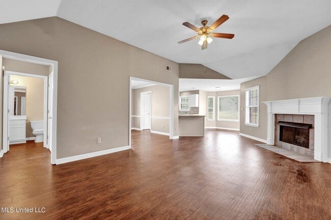 Foto del edificio - Cherokee Valley Golf course lot