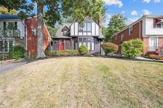 Building Photo - 3829 Washington Blvd