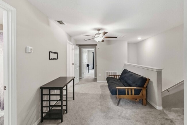 upstairs loft - 9622 Pembrooke Pines Dr