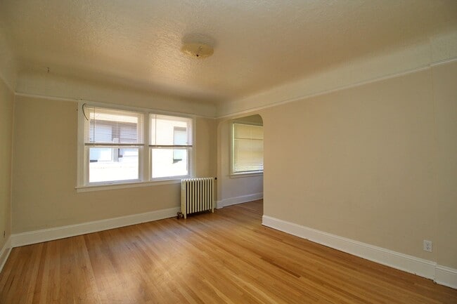 Foto del edificio - 1943 NW Irving St