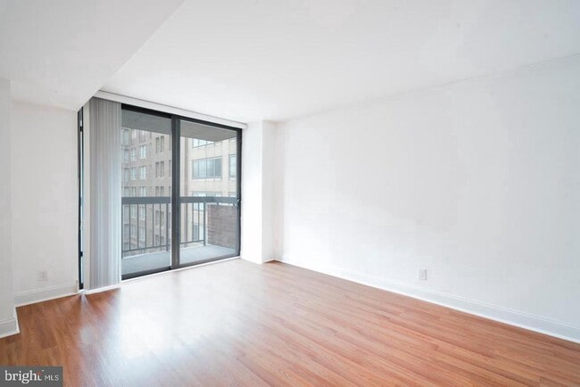 Building Photo - 1140 23rd St NW