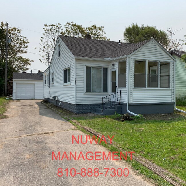 Building Photo - $1,050.00 - 2 Bed / 1 Bath House in Burton with a Spacious Loft Area