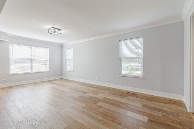 Foto del edificio - 21555 Carlton St