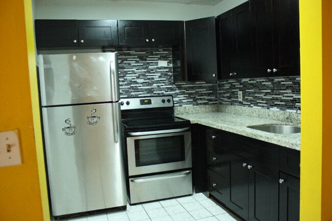 Foto del edificio - 2200 Springdale Blvd