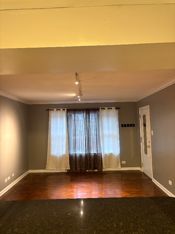 Building Photo - 129 Elmwood Ave