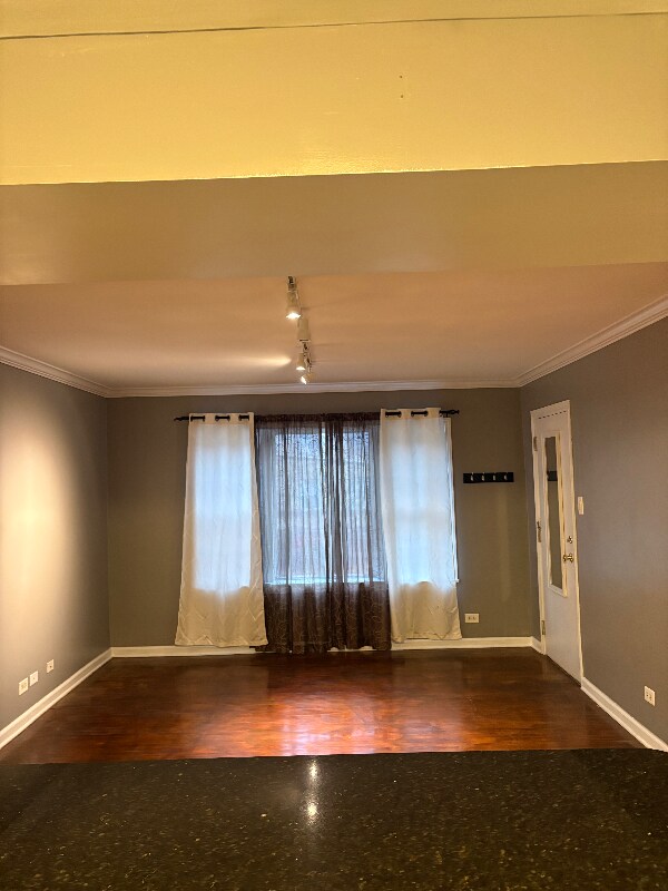 Foto del edificio - 129 Elmwood Ave