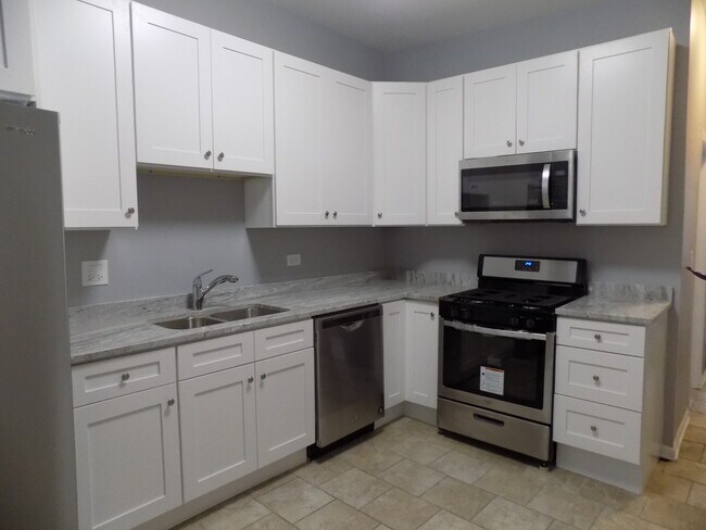 Foto del edificio - 6239 S Loomis Blvd