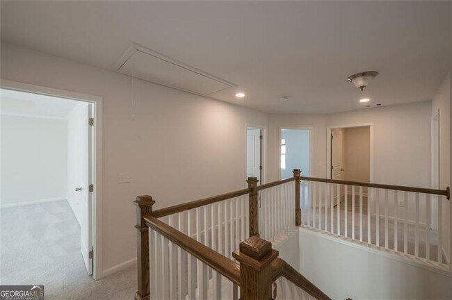 Building Photo - 921 Hickory Leaf Ct SE