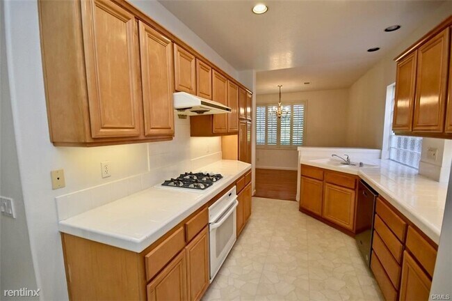 Foto del edificio - 4 br, 2.5 bath House - 749 Paseo Westpark