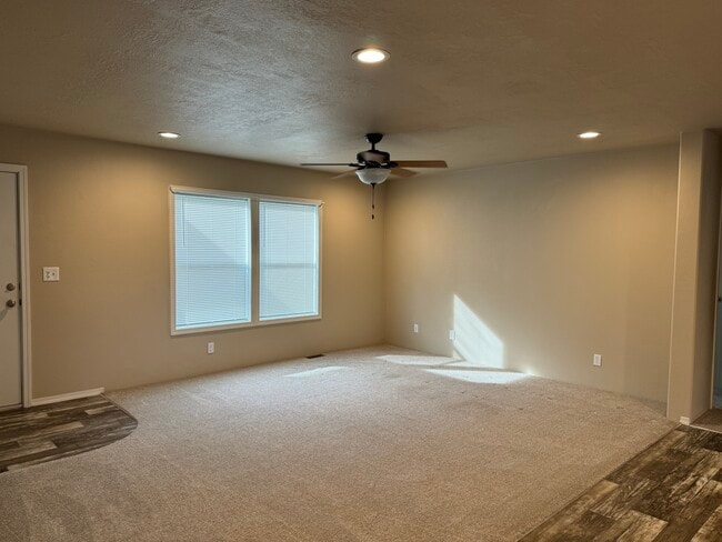 Building Photo - 4741 Treewood Ct