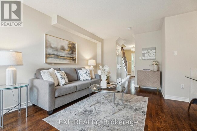 Building Photo - 456 Bartholomew Dr