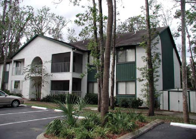 Alternate Building Photo 2 - Trailwoods Condominiums