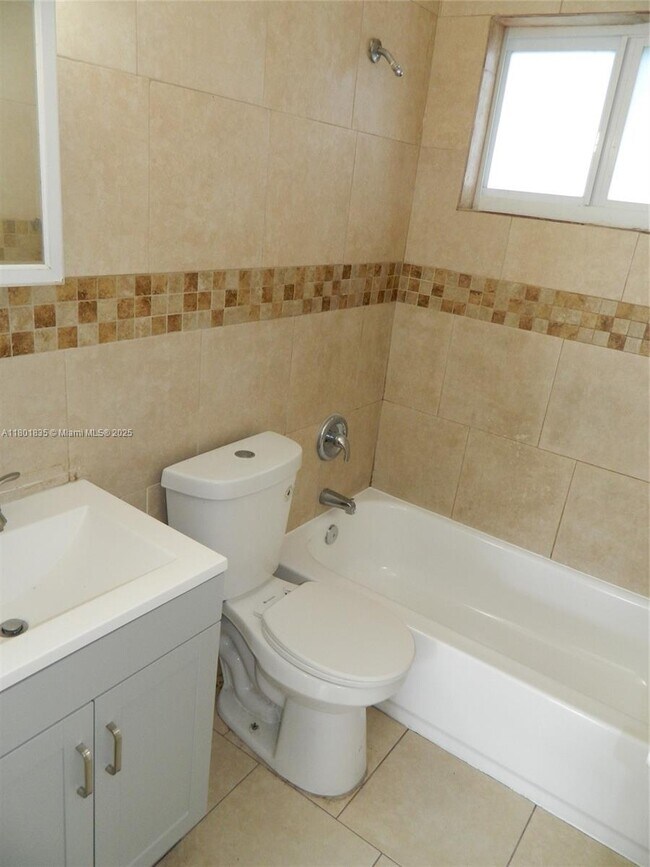 Foto del edificio - 2620 NW 18th Terrace