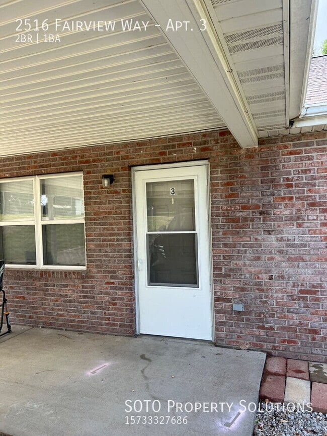 Building Photo - 2516 Fairview Way