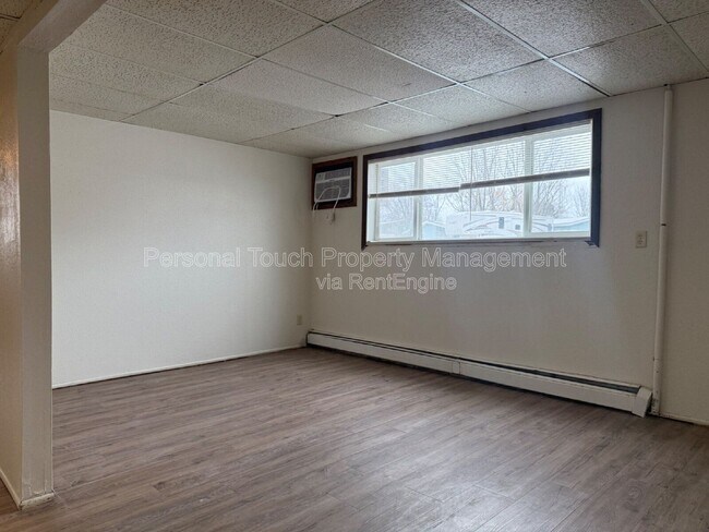 Foto del edificio - 911 Western Rd