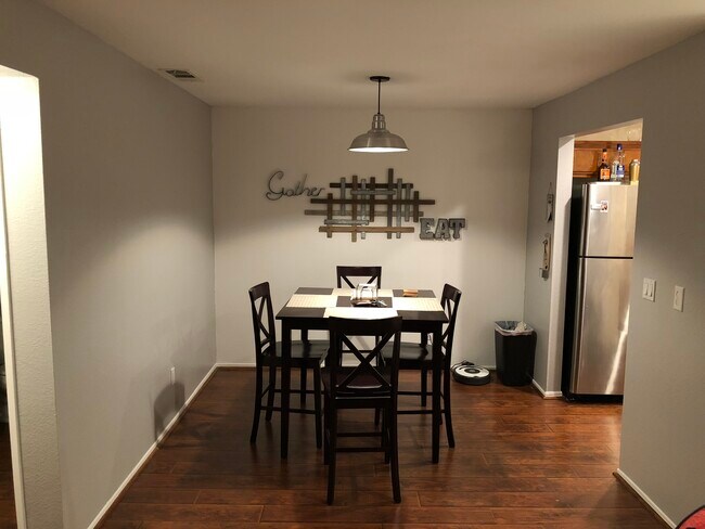 Dining Room - 8321 Vineyard Ave