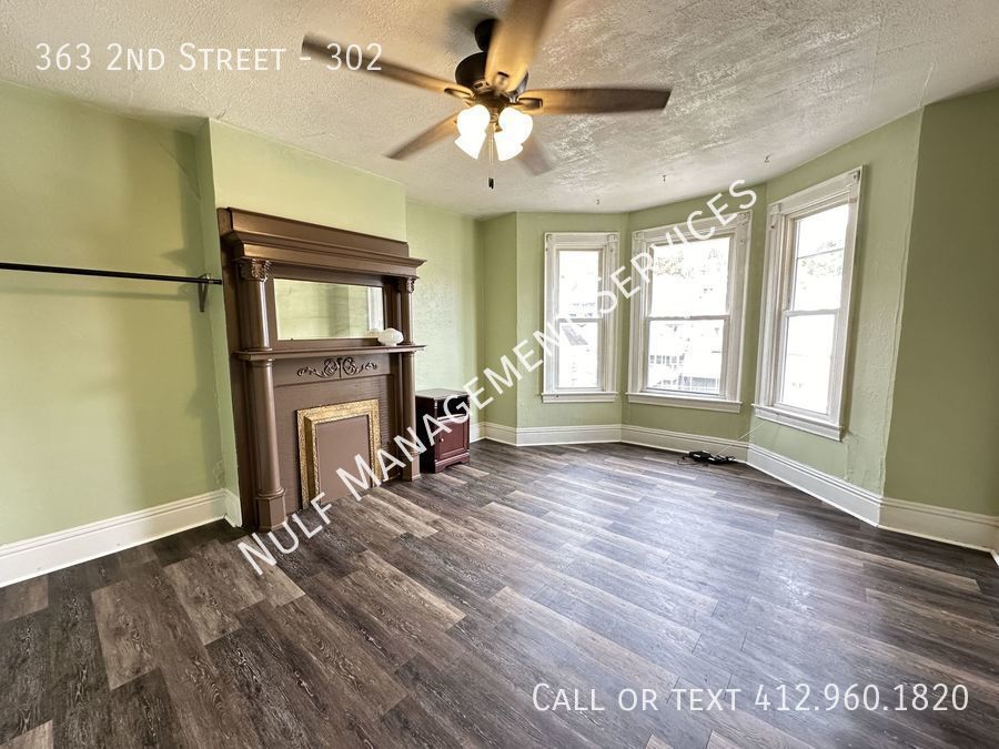 363 2nd St Unit 302, Pitcairn, PA 15140 Room for Rent in Pitcairn, PA