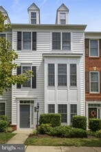 Building Photo - 14855 Potomac Branch Dr