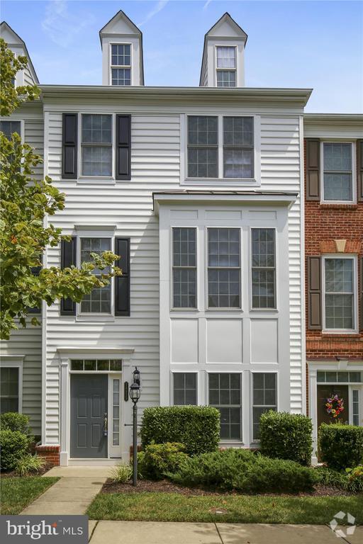 Building Photo - 14855 Potomac Branch Dr