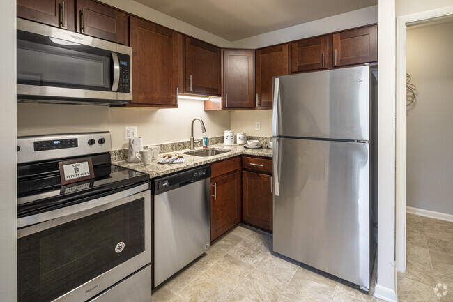 3BR,2BA-1263sf - Mays Chapel Village Apartments