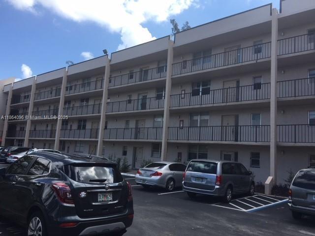 Foto del edificio - 2571 Aragon Blvd