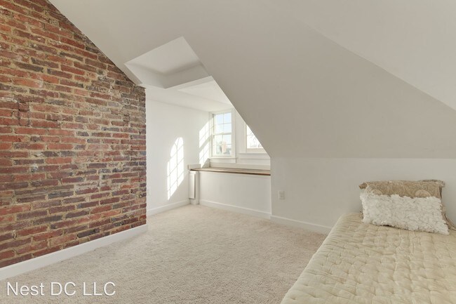 Building Photo - 1500 Farragut St NW