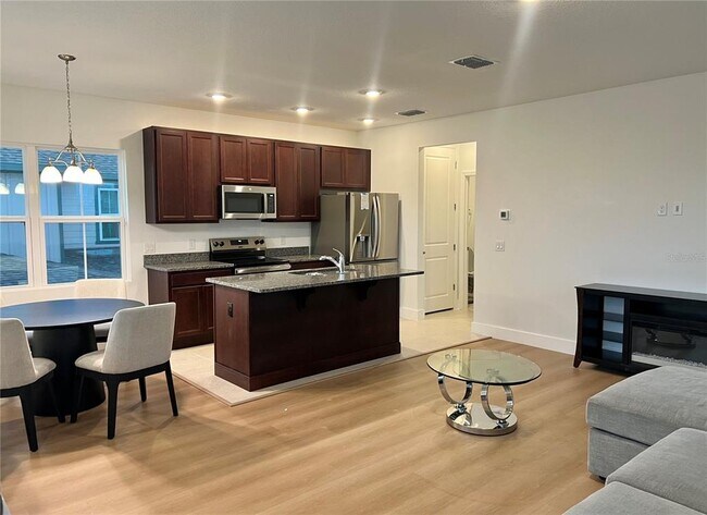 Foto del edificio - 3170 Voyager Ave
