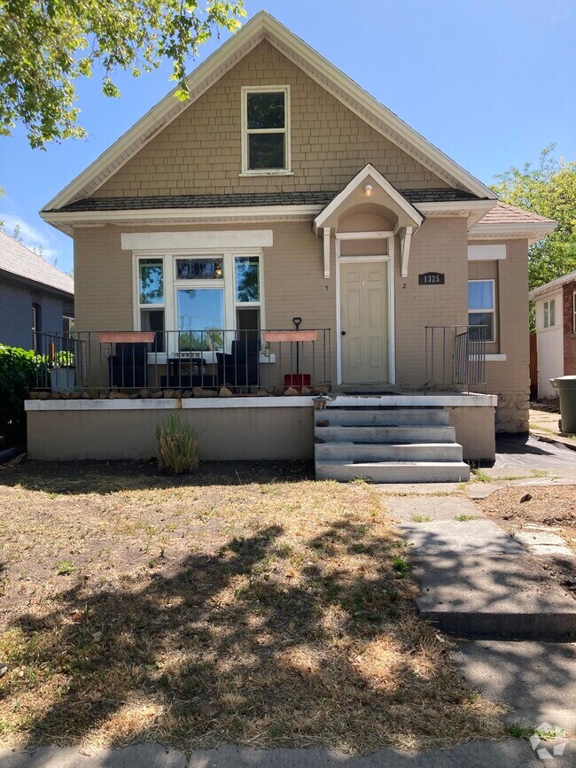 Building Photo - 1325 S 200 E