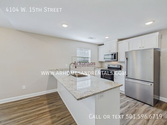 Foto del edificio - 4104 W 15th St