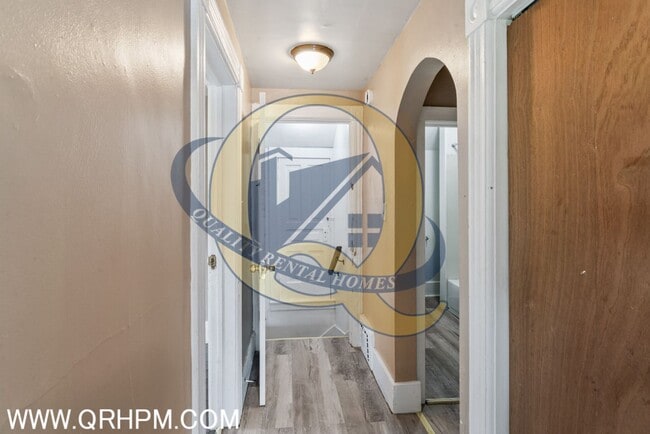 Foto del edificio - 613 N Granger St