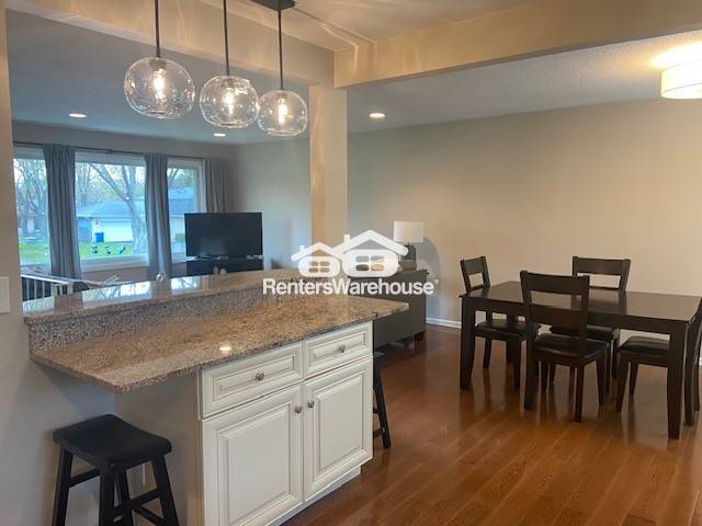 Foto del edificio - 3600 Trenton Ln N