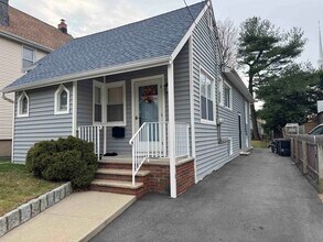 Building Photo - 9 Beaver Ave