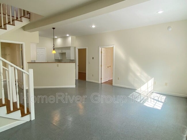 Building Photo - 85 Mosher Rd