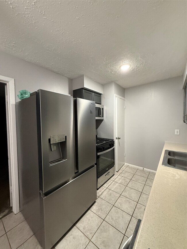 Foto del edificio - 5519 Mendota Ln