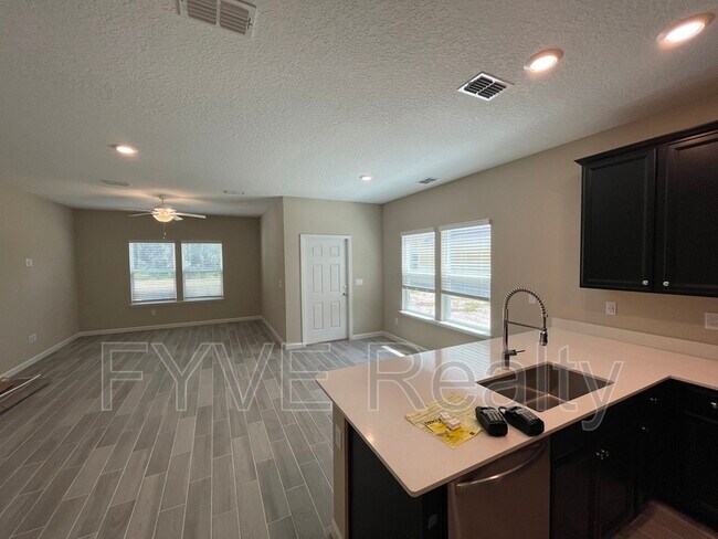 Foto del edificio - 1180 Sandy Dune Dr