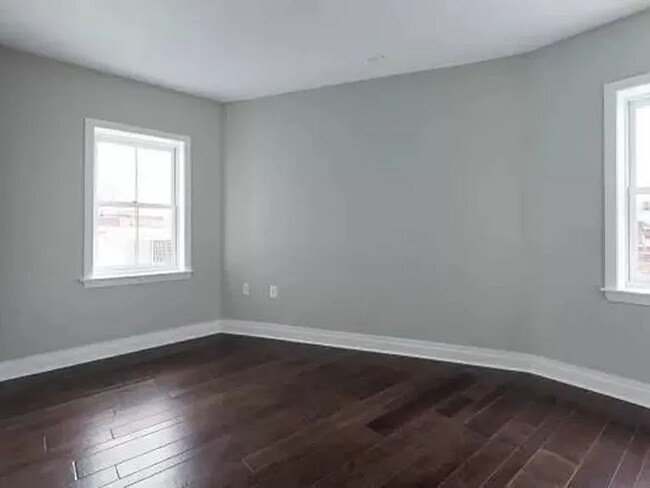 Foto del edificio - 10 Florida Ave NW