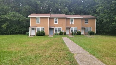Building Photo - 32 Highwood Ct